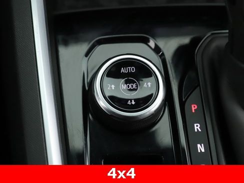 Used 2024 Chevrolet Colorado Trail Boss image 22