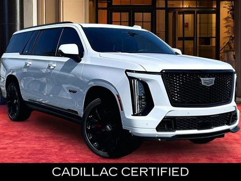 Used 2026 Cadillac Escalade ESV V w/ LPO, ONYX Package AWD/4WD image 2