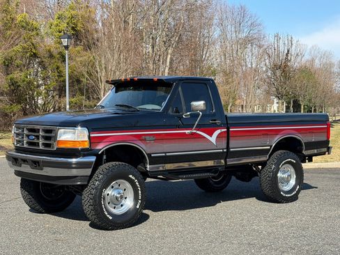 Used 1997 Ford F250 4x4 Regular Cab Heavy Duty image 1