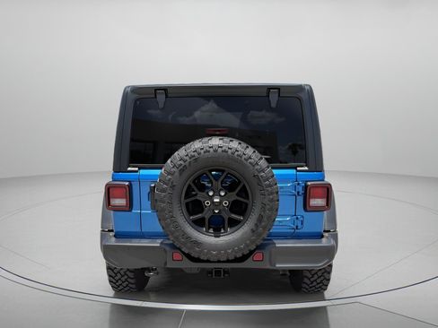 Used 2026 Jeep Wrangler Sport AWD/4WD image 4