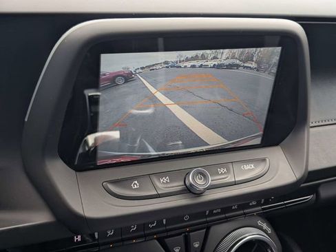 Used 2017 Chevrolet Camaro LT w/ Technology Package image 19