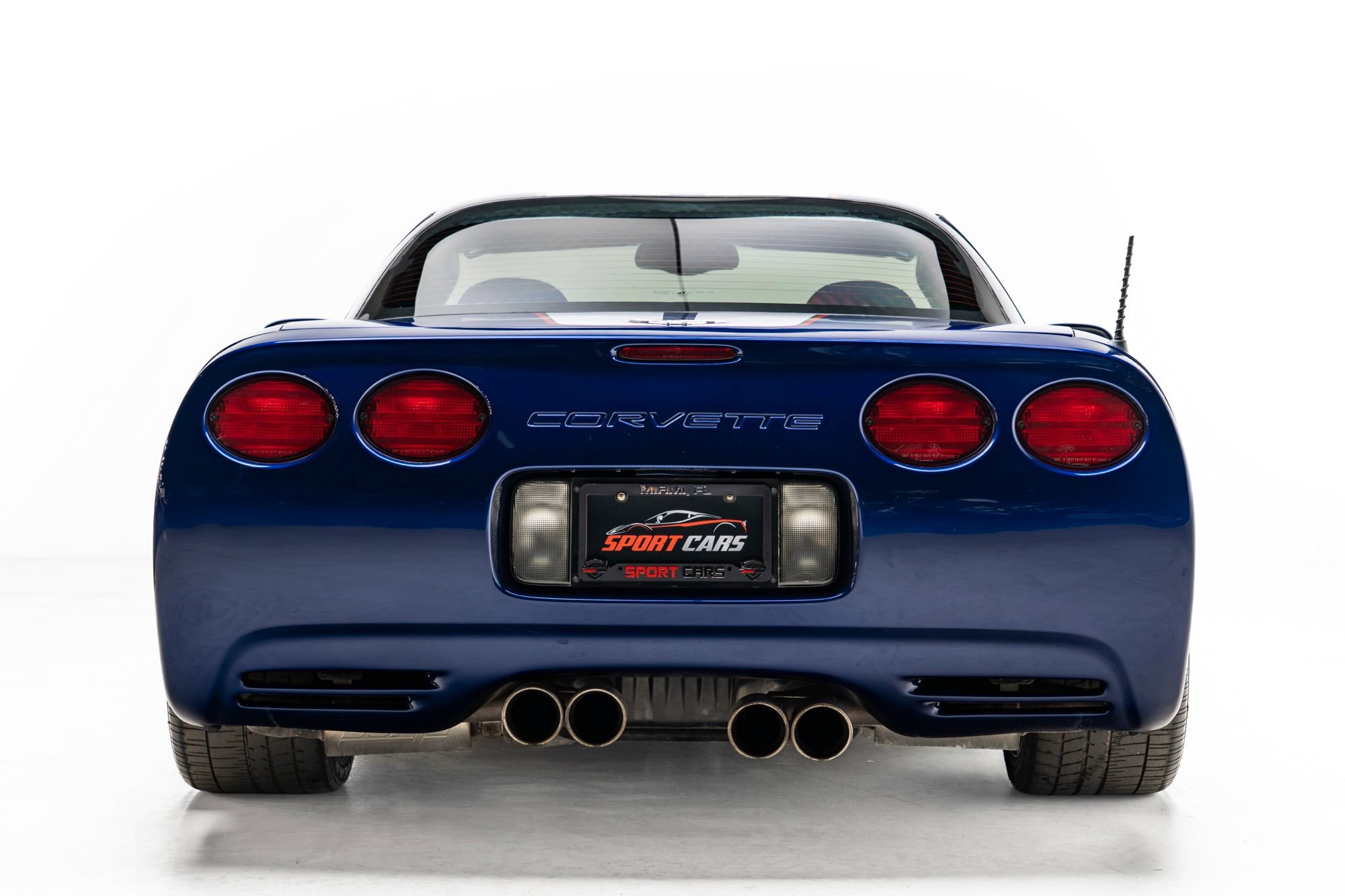 Used 2004 Chevrolet Corvette Z06 w/ Z06 Preferred Equipment Group RWD image 10