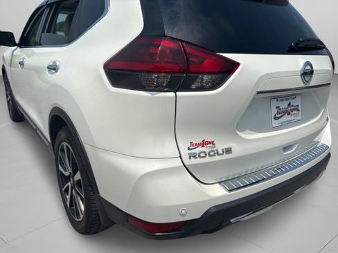 Used 2020 Nissan Rogue SL w/ Premium Package FWD image 29