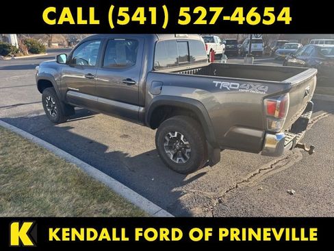 Used 2020 Toyota Tacoma TRD Off-Road image 6