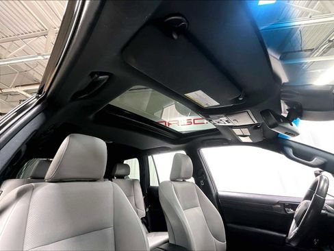 Used 2023 Lexus GX 460 w/ Black Line Special Edition image 27