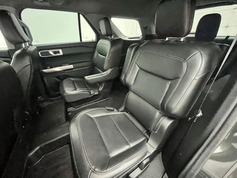 Used 2023 Ford Explorer XLT w/ Equipment Group 202A AWD/4WD image 37