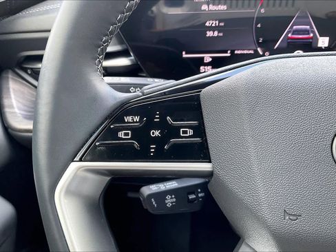 Used 2025 Audi Q5 Premium w/ Convenience Package AWD/4WD image 23