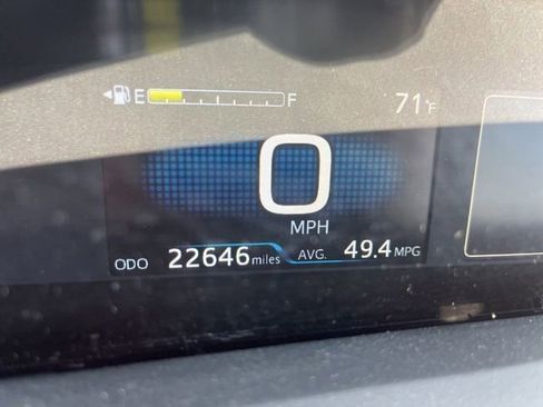 Used 2022 Toyota Prius Prime XLE FWD image 13