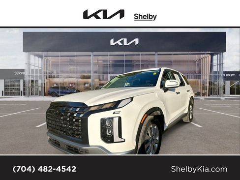 Used 2023 Hyundai Palisade SE w/ Cargo Package image 1