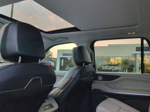 New 2025 Lincoln Navigator Reserve image 21