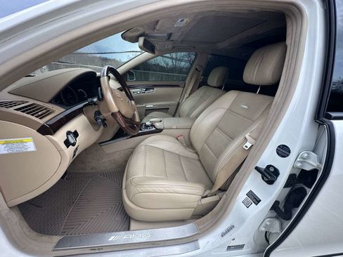 Used 2013 Mercedes-Benz S 63 AMG image 24