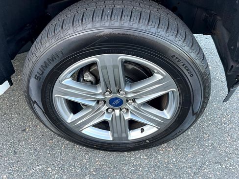 Used 2019 Ford F150 Lariat w/ Equipment Group 502A Luxury image 32