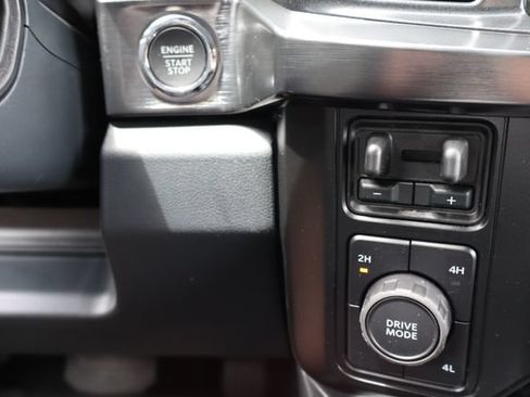 Used 2026 Ford F250 Lariat AWD/4WD image 32