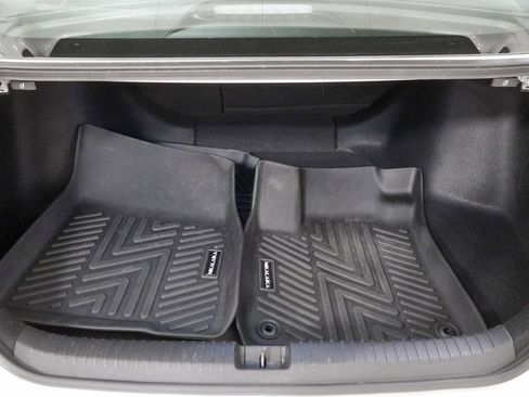 Used 2025 Honda Accord Sport image 9