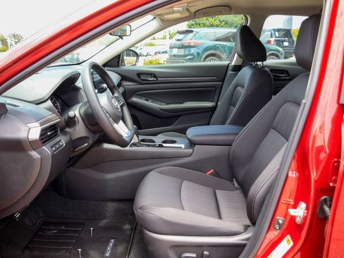 New 2026 Nissan Altima 2.5 SV FWD image 7