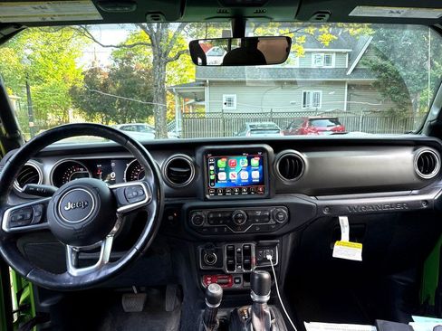 Used 2019 Jeep Wrangler Unlimited Rubicon AWD/4WD image 18