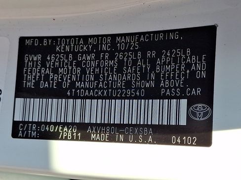 Used 2026 Toyota Camry XLE w/ Convenience Package image 29