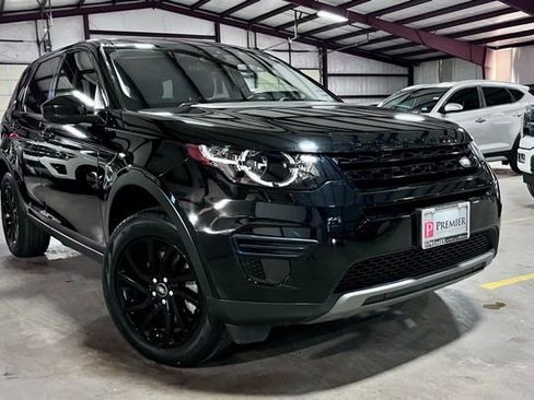 Used 2019 Land Rover Discovery Sport SE AWD/4WD image 1