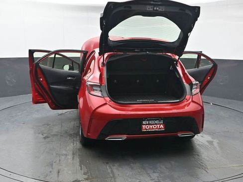 Used 2021 Toyota Corolla SE w/ SE Preferred Package image 47