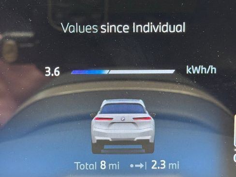 New 2026 BMW iX xDrive60 w/ Premium Package image 16