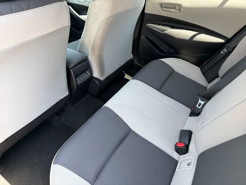 Used 2025 Toyota Corolla LE FWD image 10