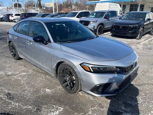 Used 2023 Honda Civic Sport image 8