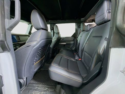 Used 2023 Ford Bronco Badlands image 24