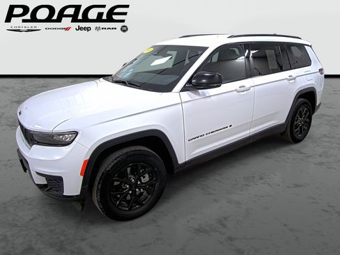Used 2024 Jeep Grand Cherokee L Laredo image 1