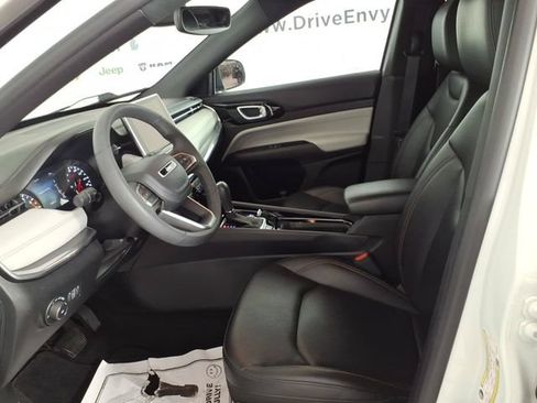 Used 2024 Jeep Compass Limited AWD/4WD image 12