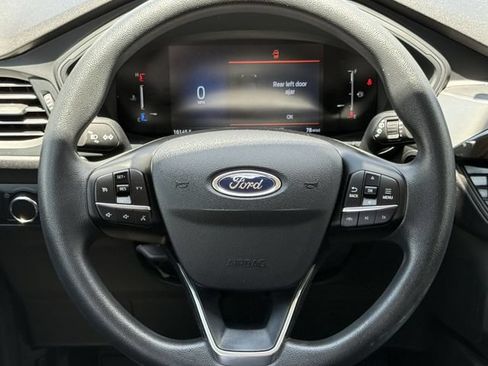 Used 2025 Ford Escape Active AWD/4WD image 10