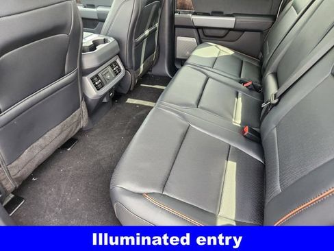 New 2026 Ford F250 Lariat w/ Black Appearance Package AWD/4WD image 31