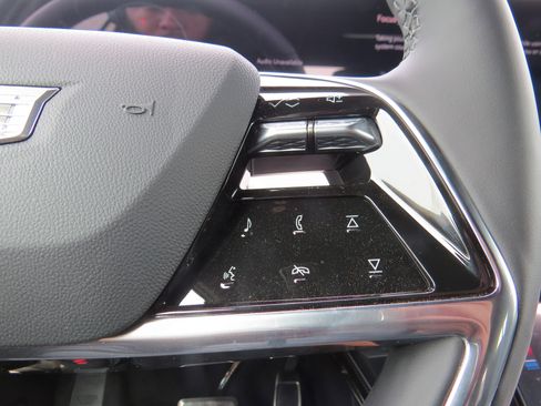 New 2026 Cadillac Vistiq Sport image 25