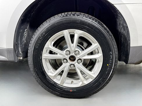 Used 2016 Chevrolet Equinox LT w/ Convenience Package image 36