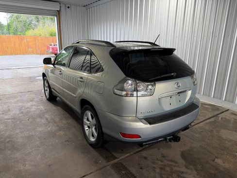 Used 2006 Lexus RX 330 FWD image 2