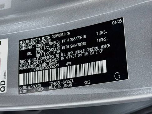 Certified 2025 Toyota 4Runner TRD Off-Road Premium w/ Tow Technology Package AWD/4WD image 35