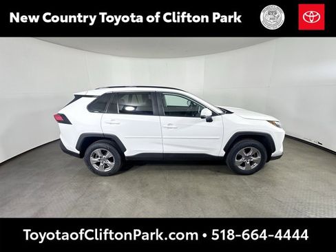 Used 2023 Toyota RAV4 XLE image 2