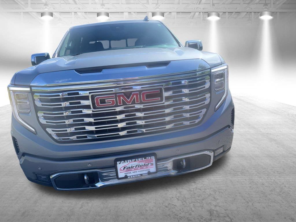 Used 2024 GMC Sierra 1500 Denali w/ Denali Reserve Package AWD/4WD image 9