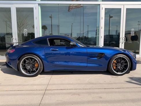 Used 2018 Mercedes-Benz AMG GT R image 18