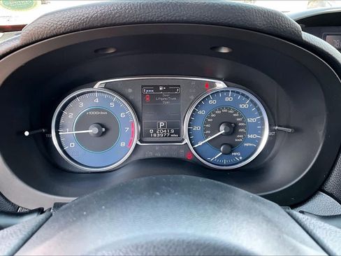 Used 2016 Subaru Crosstrek 2.0i Premium AWD/4WD image 25