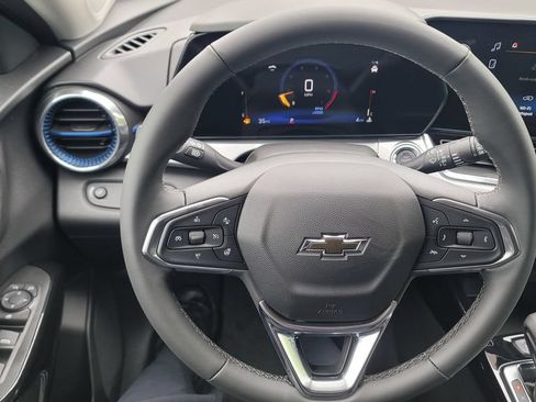 New 2026 Chevrolet Trax LT w/ Driver Confidence Package FWD image 20