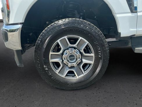 Used 2023 Ford F250 Lariat w/ Chrome Package AWD/4WD image 13