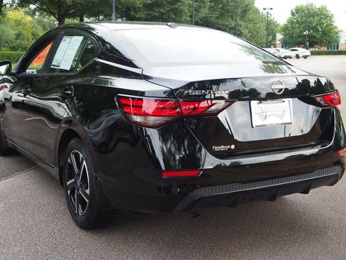 Used 2025 Nissan Sentra SV FWD image 5