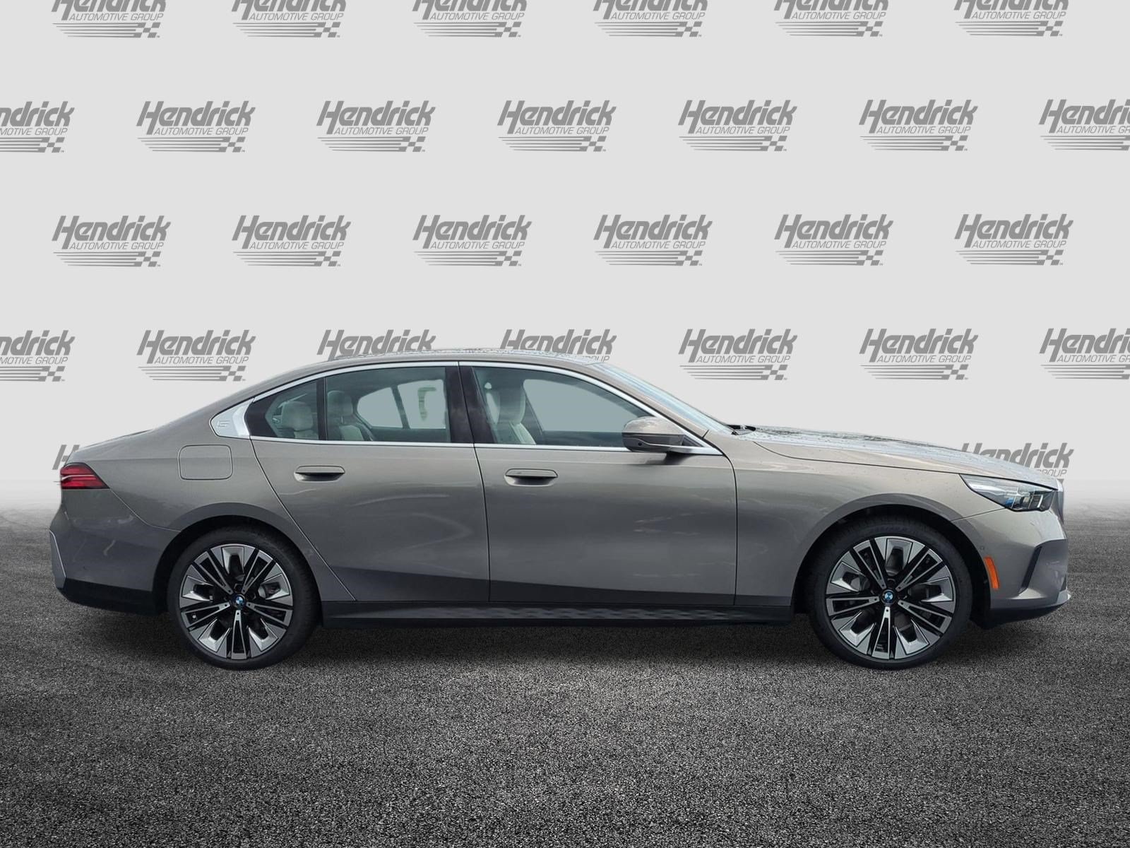 New 2027 BMW 530i w/ Premium Package RWD image 11