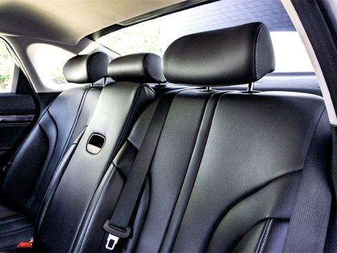 Used 2023 Genesis G80 2.5T image 26