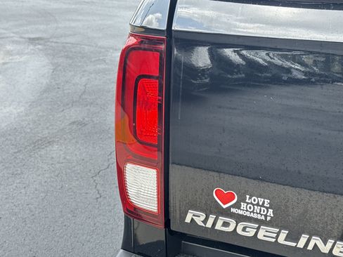 Certified 2023 Honda Ridgeline Sport image 15