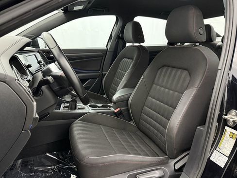 Used 2019 Volkswagen Jetta GLI image 8