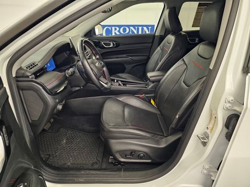 Used 2022 Jeep Compass Trailhawk w/ Trailhawk Elite Group image 12