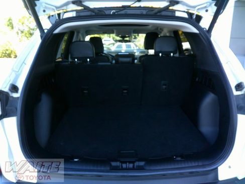 Used 2022 Ford Escape SEL w/ Technology Package image 27