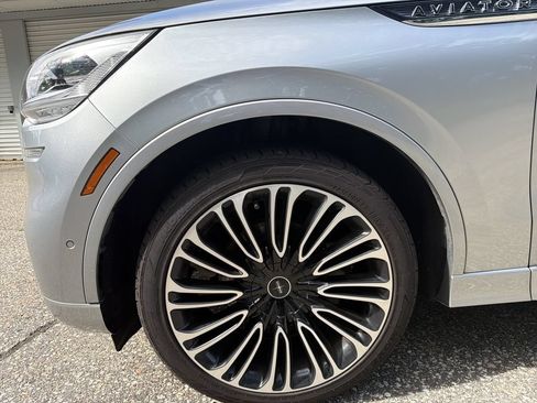 Used 2020 Lincoln Aviator Black Label w/ Dynamic Handling Package AWD/4WD image 3