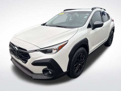 Used 2025 Subaru Crosstrek 2.5i Premium image 3